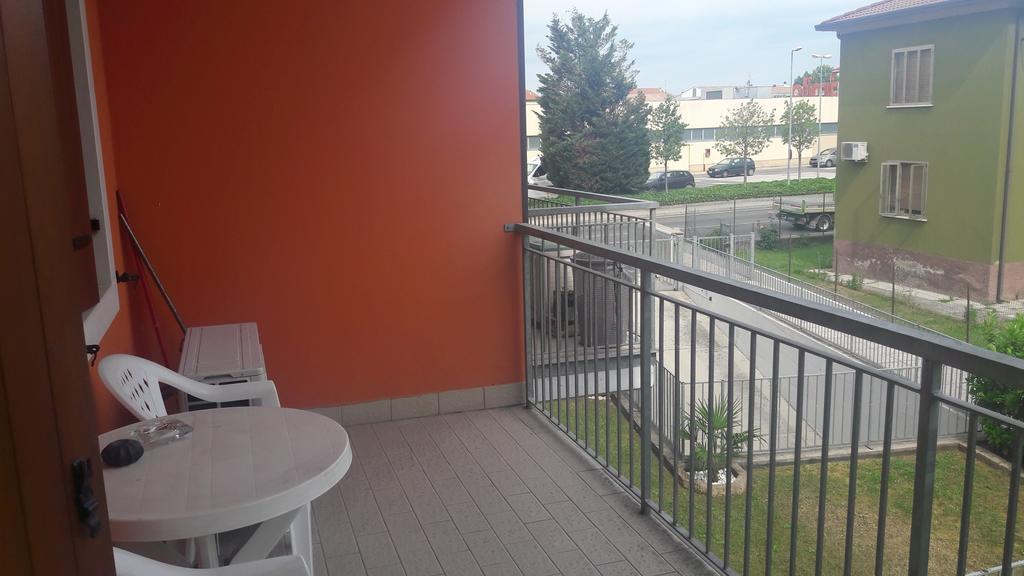 Apartmán Casa Lavoro Vancanza Castelnuovo del Garda Exteriér fotografie