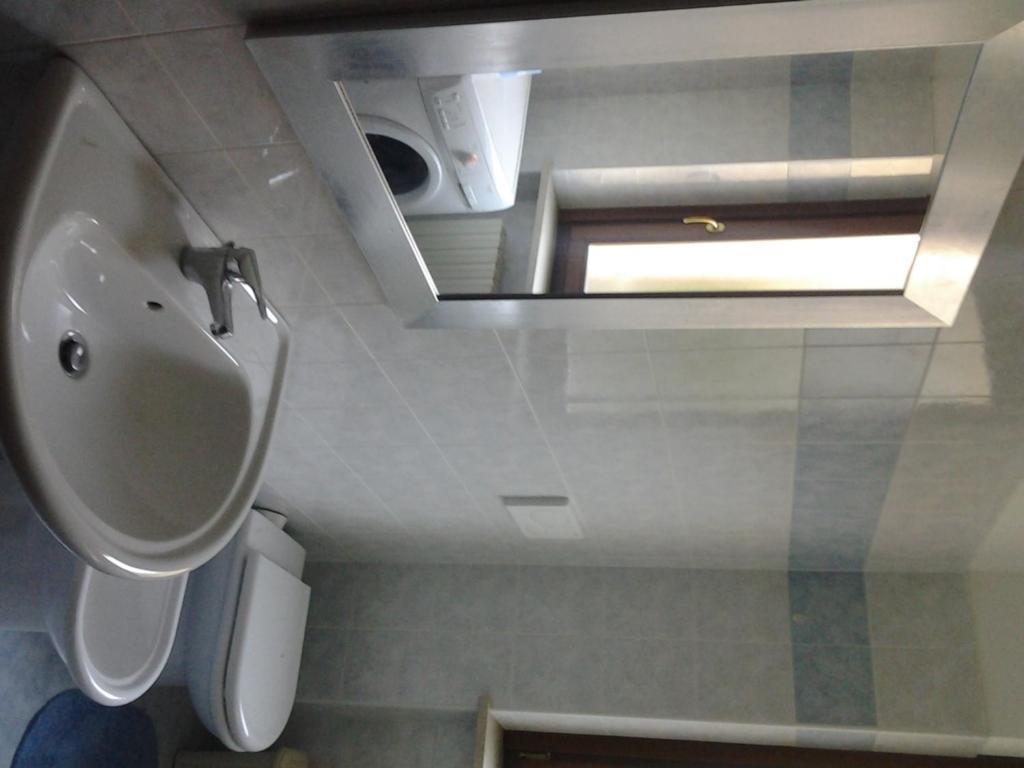 Apartmán Casa Lavoro Vancanza Castelnuovo del Garda Pokoj fotografie
