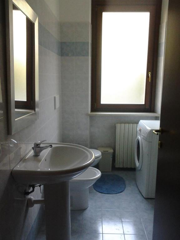 Apartmán Casa Lavoro Vancanza Castelnuovo del Garda Pokoj fotografie